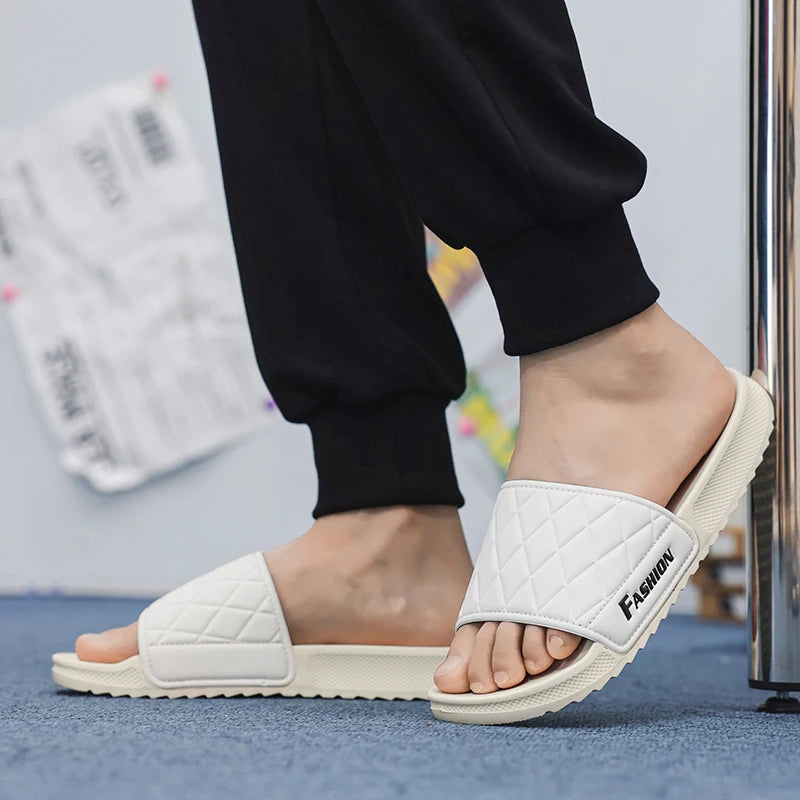 Summer beach slippers men's fashion comfortable EVA breathable sandals home indoor and outdoor sandals plus size slippers 46 47