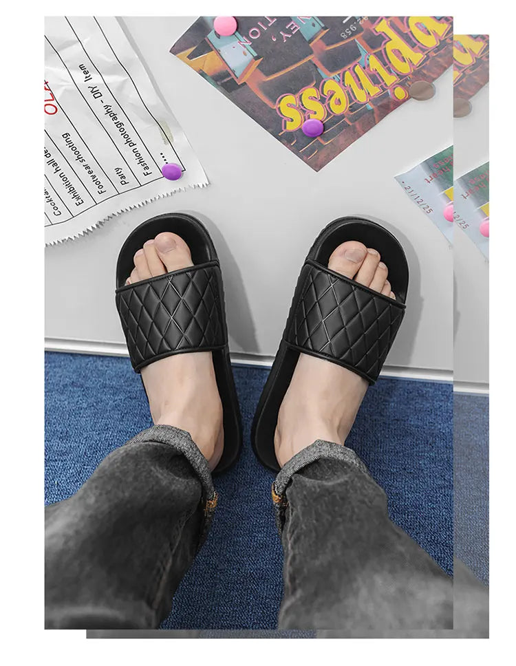 Summer beach slippers men's fashion comfortable EVA breathable sandals home indoor and outdoor sandals plus size slippers 46 47