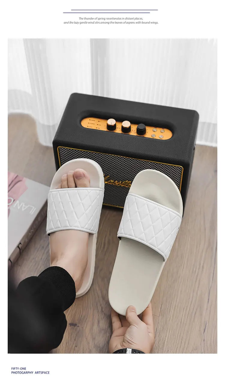 Summer beach slippers men's fashion comfortable EVA breathable sandals home indoor and outdoor sandals plus size slippers 46 47